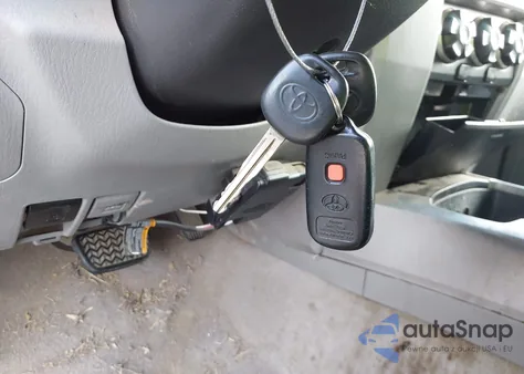 2005 Toyota 4Runner Sr5 V6 z USA, uszkodzony, nr VIN JTEZU14R750045501